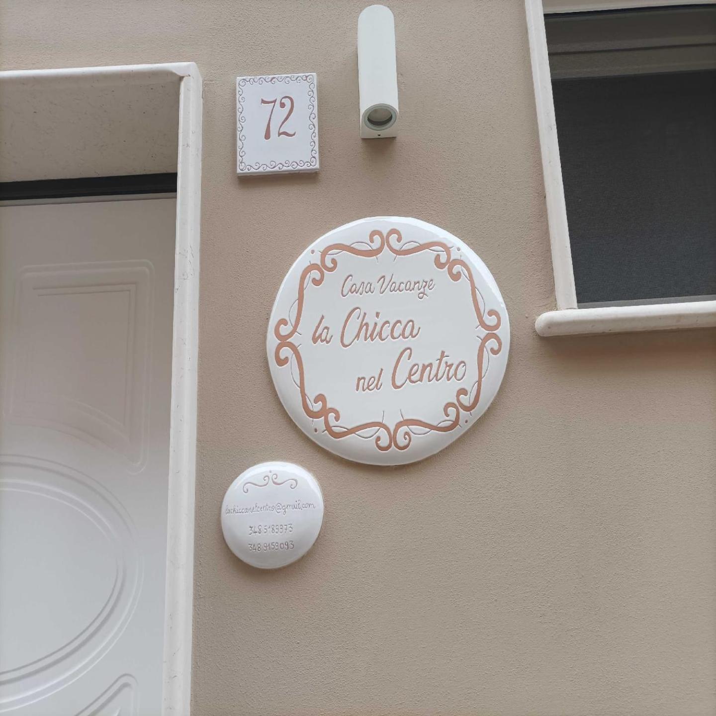 La Chicca Nel Centro Villa Massafra Luaran gambar
